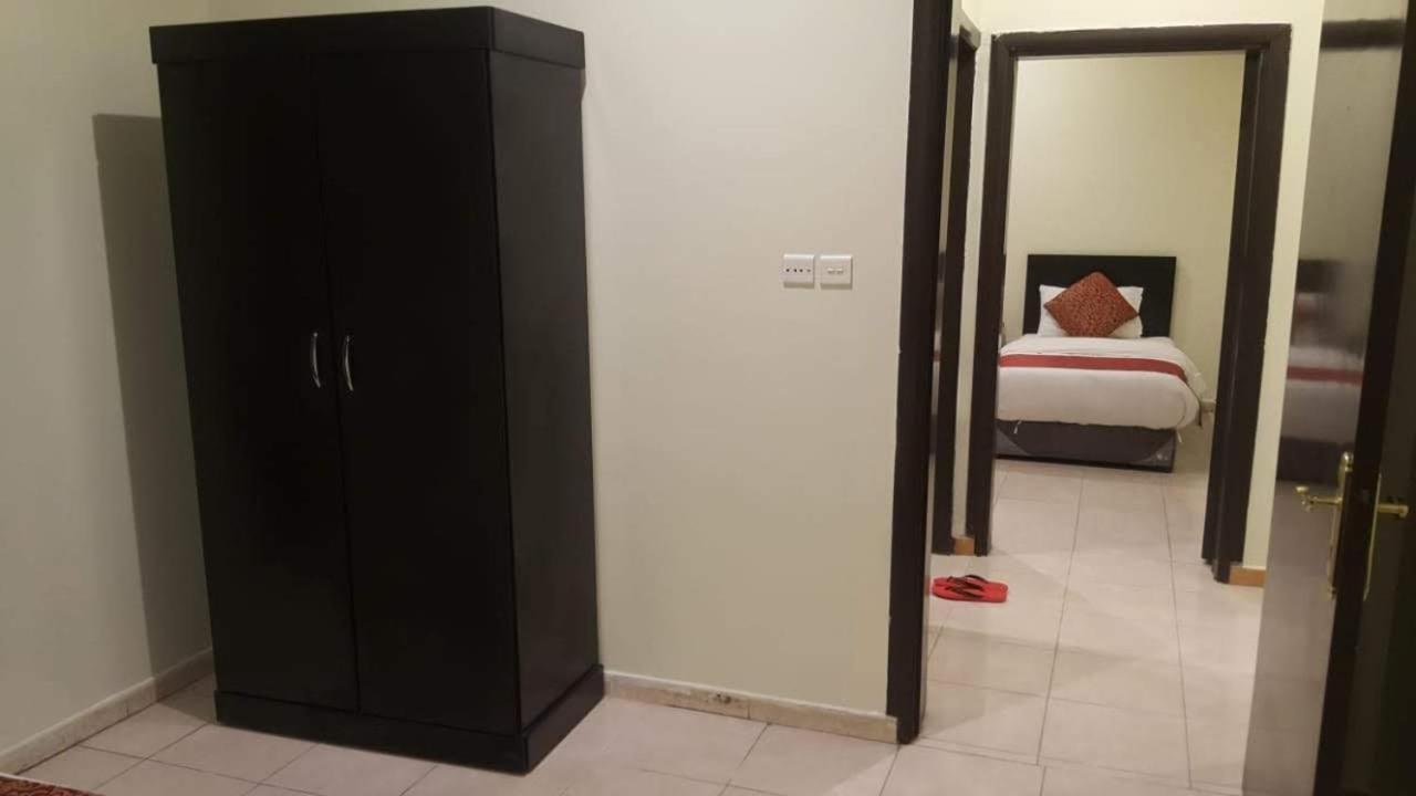Al Eairy Apartments- Jazan 1 Екстер'єр фото